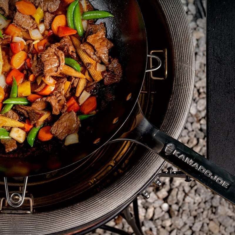 Kamado Joe karbon steel wok