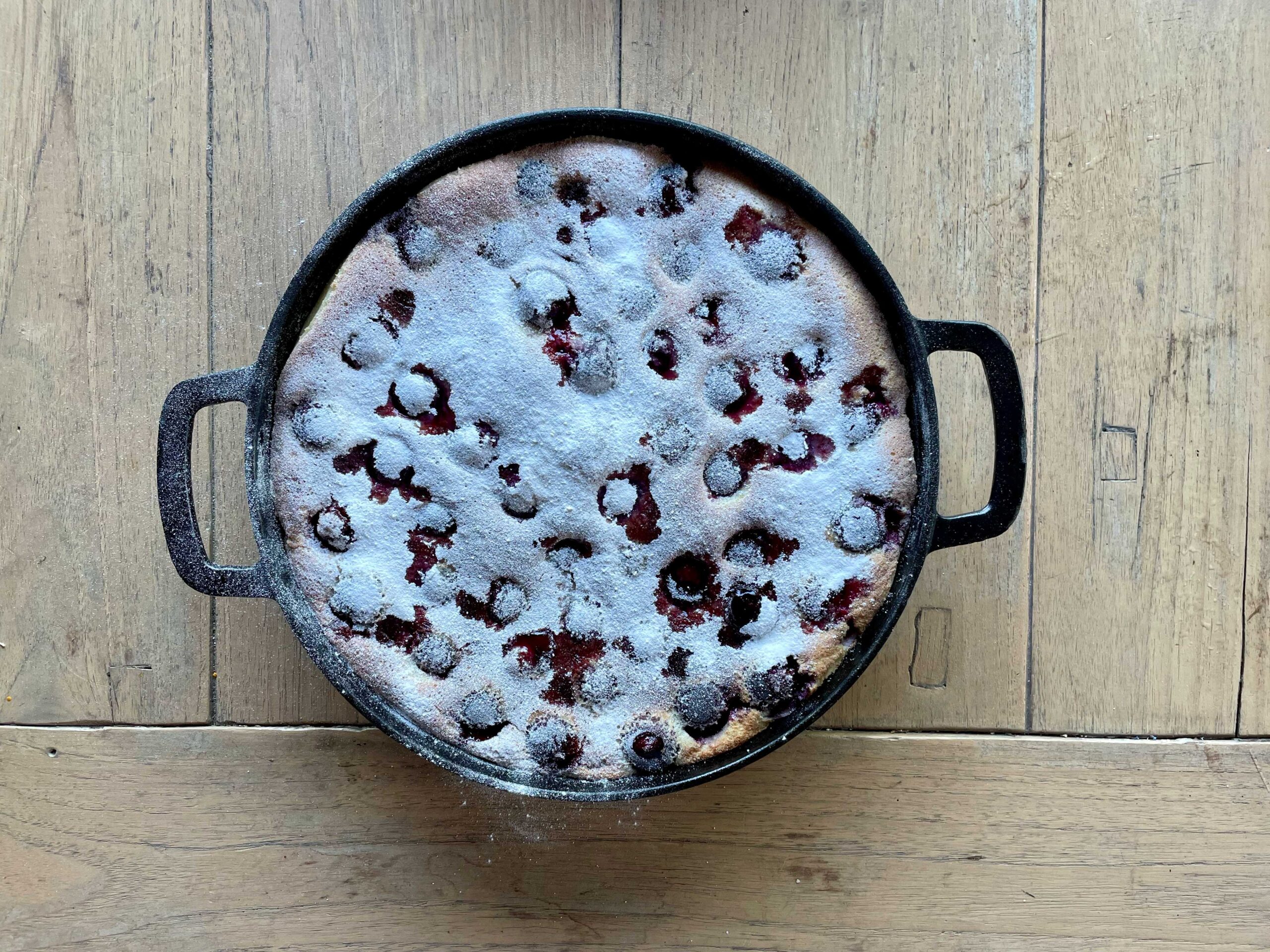 Clafoutis met kersen uit de houtoven