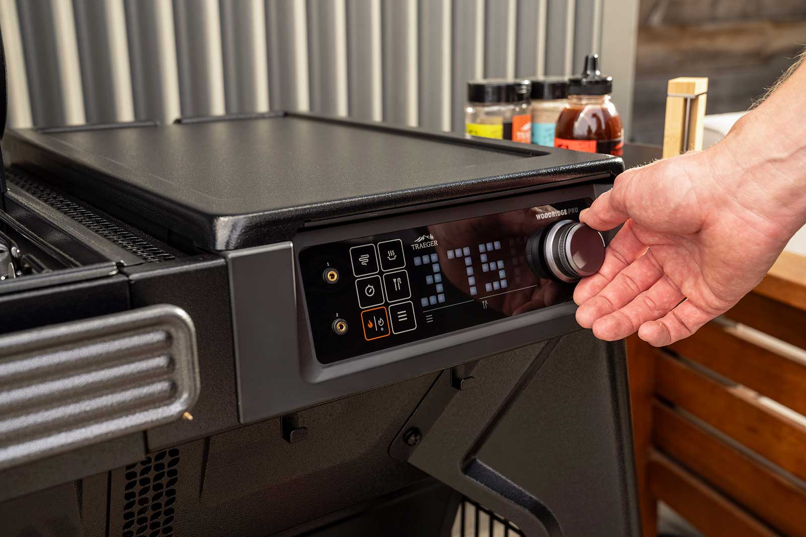 Traeger Woodridge Pro temperatuur instellen