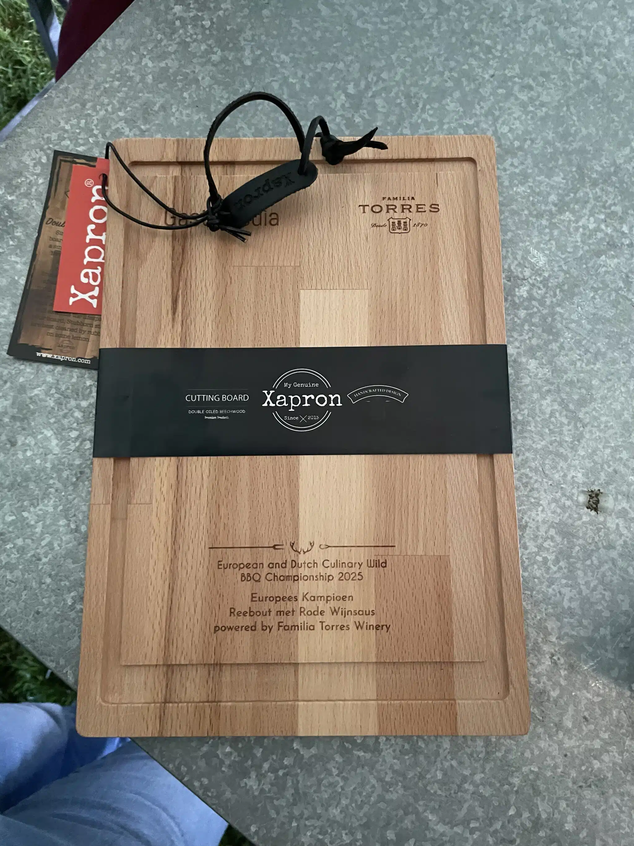 Uitreiking snijplank Europees kampioen reebout