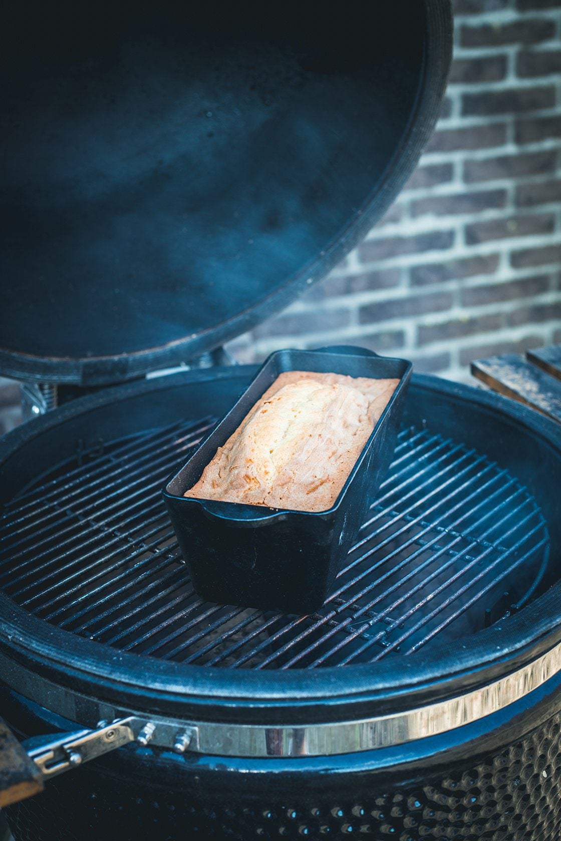 The Windmill Loaf 'n Bread Dutch Oven