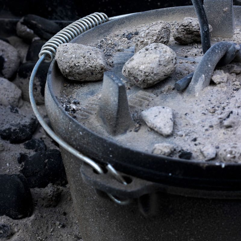 The Windmill Dutch Oven 9Qt