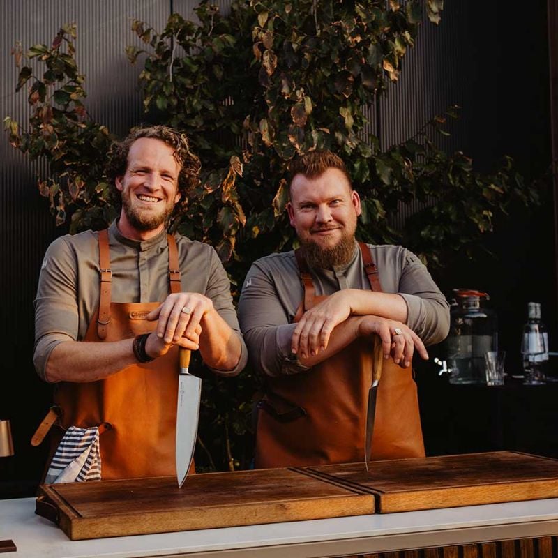 Bert en Gijs van Buiten.studio BBQ chef