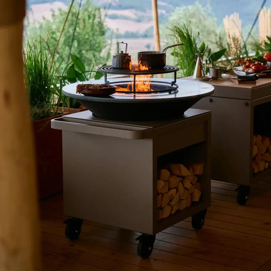 De OFYR in onze showtuin worden ook echt gebruikt — bij catering, workshops en gewoon omdat we het lekker vinden. Vraag ons wat je wil weten.