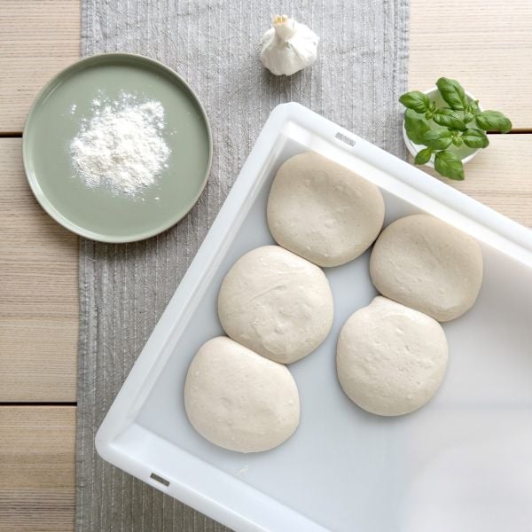 Pizzadeeg kopen – ambachtelijk zuurdesem pizzadeeg