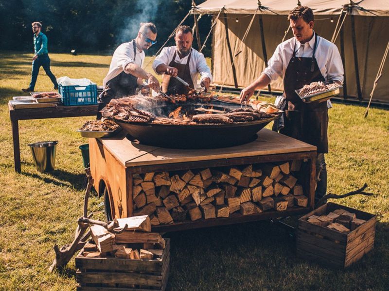 OFYR trailer open vuur bbq cortenstaal bbq ring bbq rond