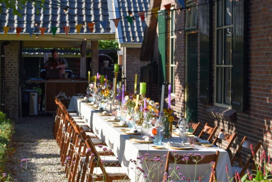 Exclusieve BBQ bruiloft arrangement Buiten.studio