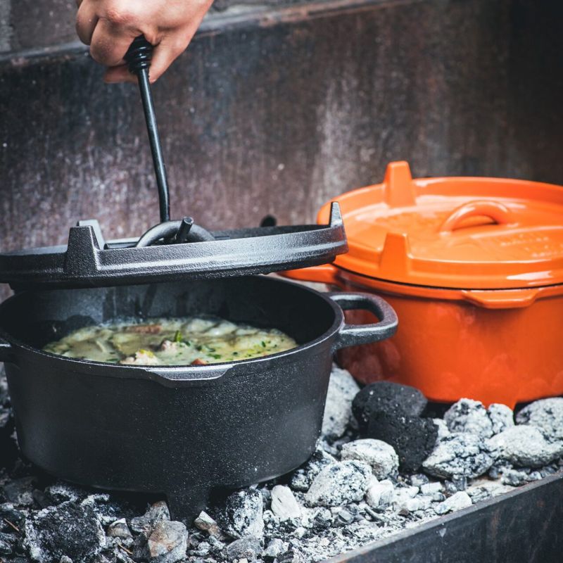 The Windmill Dutch Oven 4,5 Qt Limited Edition Pre-seasoned