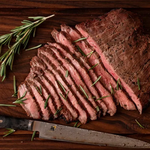 Flank steak van de BBQ