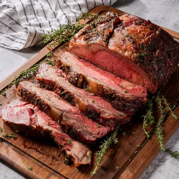 Prime Rib van de Traeger met rode wijn jus