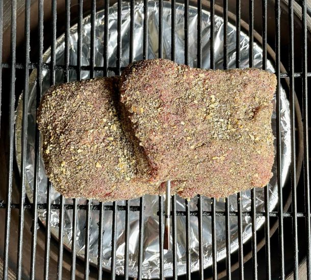 Gerookte brisket op de kamado of pellet grill
