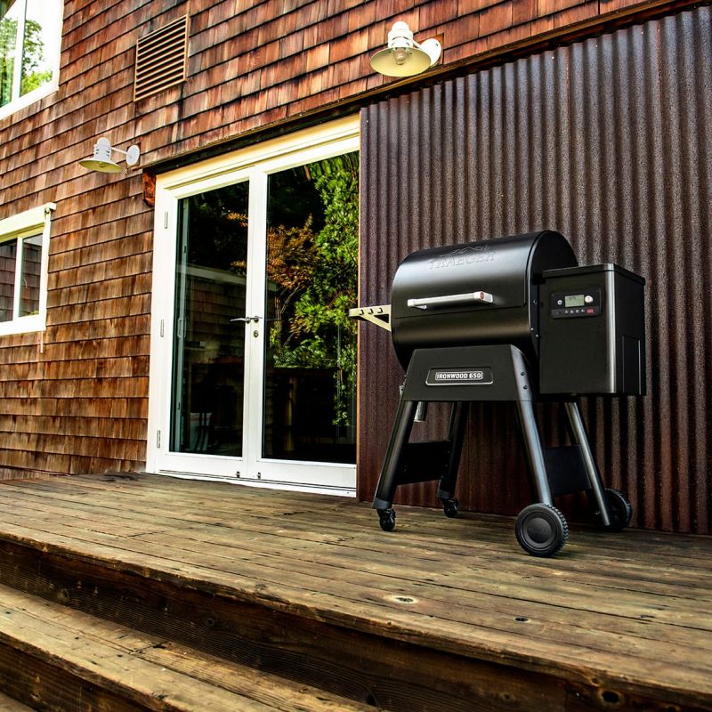 Traeger Ironwood 650 pellet grill