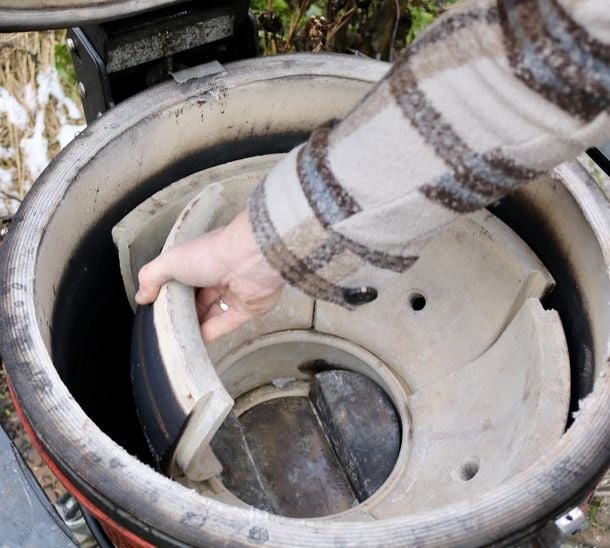 Kamado schoonmaken en opbergen