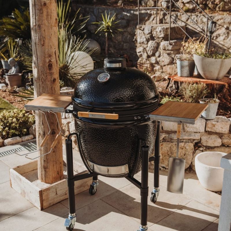 Monolith One.66 kamado bbq