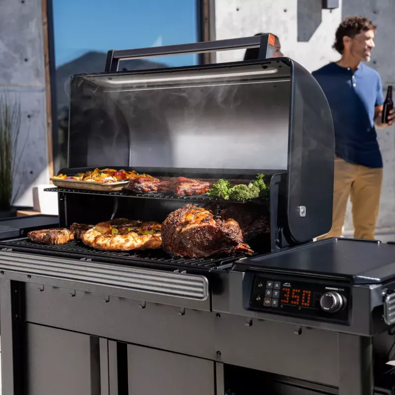 Traeger Woodridge Elite