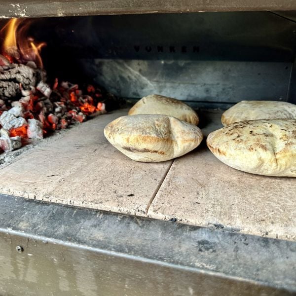 Pita uit de houtoven