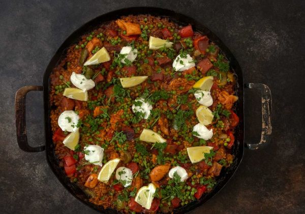 Paella van de kamado bbq